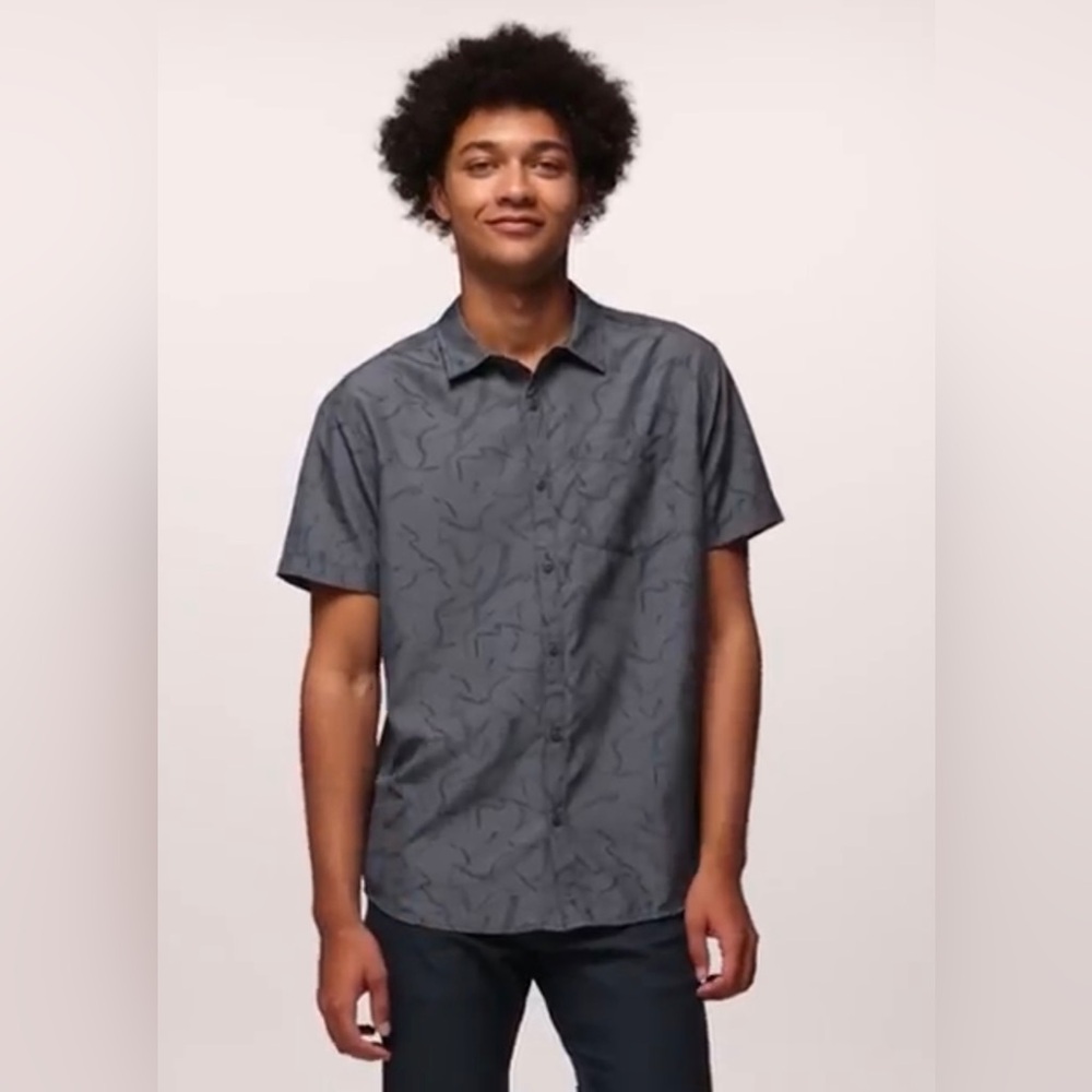 prAna Lost Sol Mens Large Gray Abstract Ripstop UPF 30+ Short Sleeve Hiking NWT